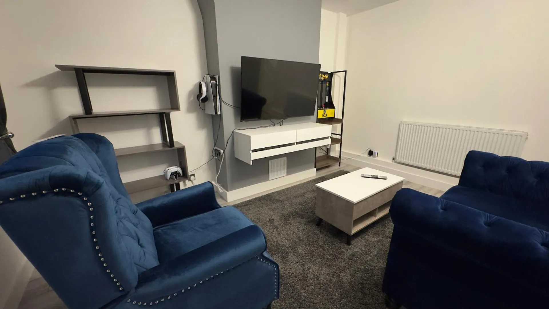 Stylish 2Br, Fast Wifi With Balcony Apartment London 0*,  United Kingdom